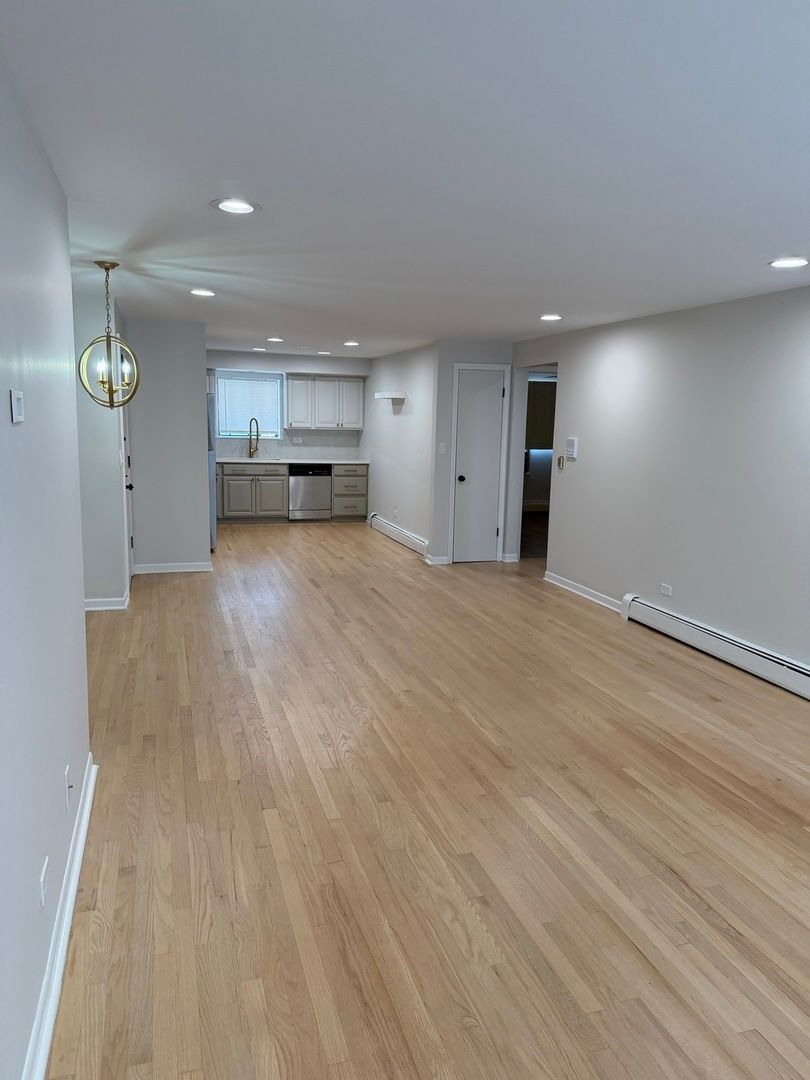 5357 N Delphia Avenue #357 — Chicago, IL 60656