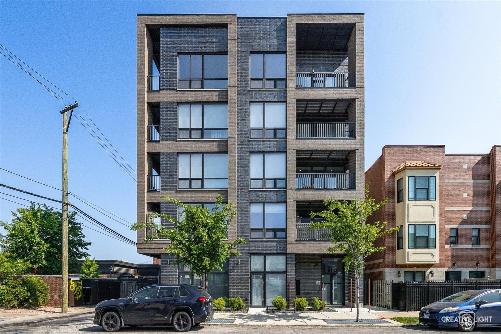 2342 W Adams Street #202 — Chicago, IL 60612