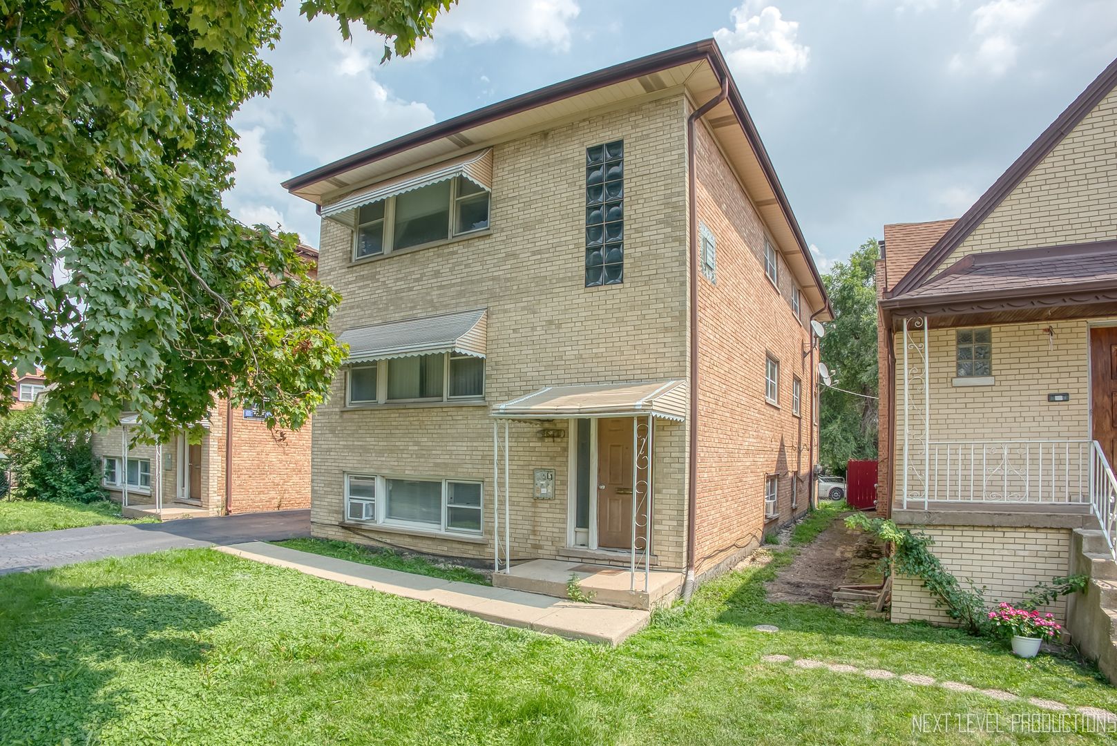 1617 N 35th Avenue — Melrose Park, IL 60160