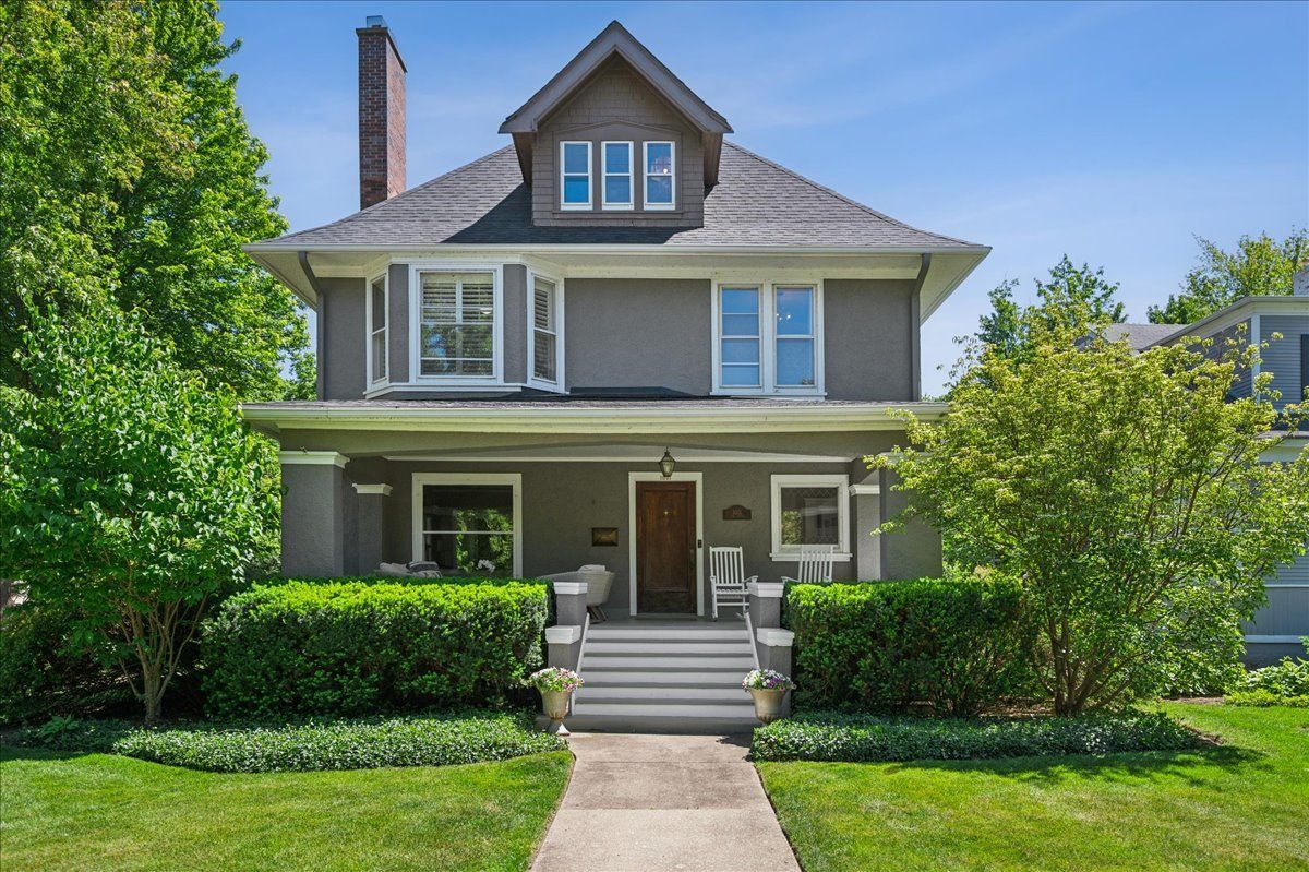 1001 Lake Avenue — Wilmette, IL 60091