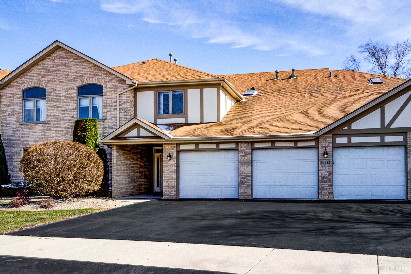 18523 Pine Lake Drive #4 — Tinley Park, IL 60477