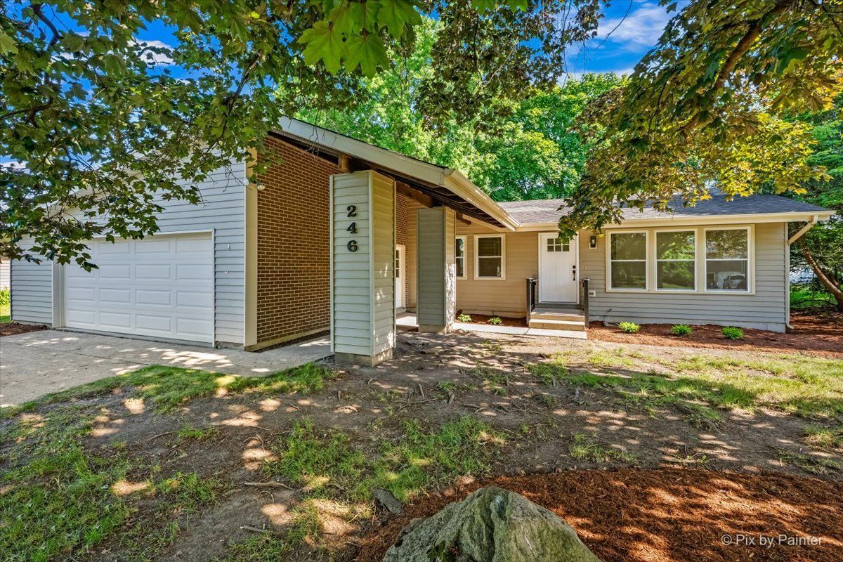 246 Harvard Lane — Bloomingdale, IL 60108
