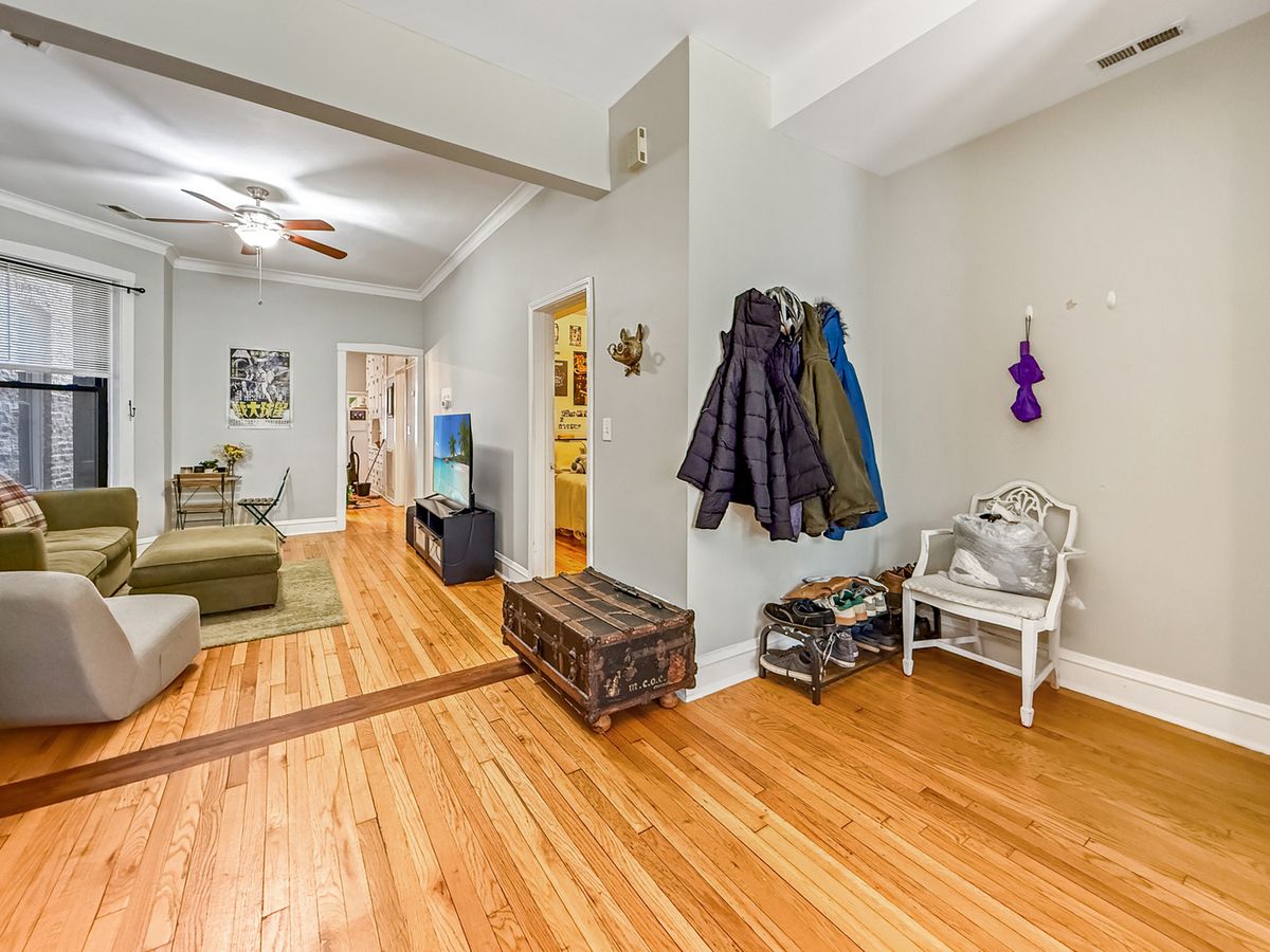 1513 W ADDISON Street, Chicago, IL 60613