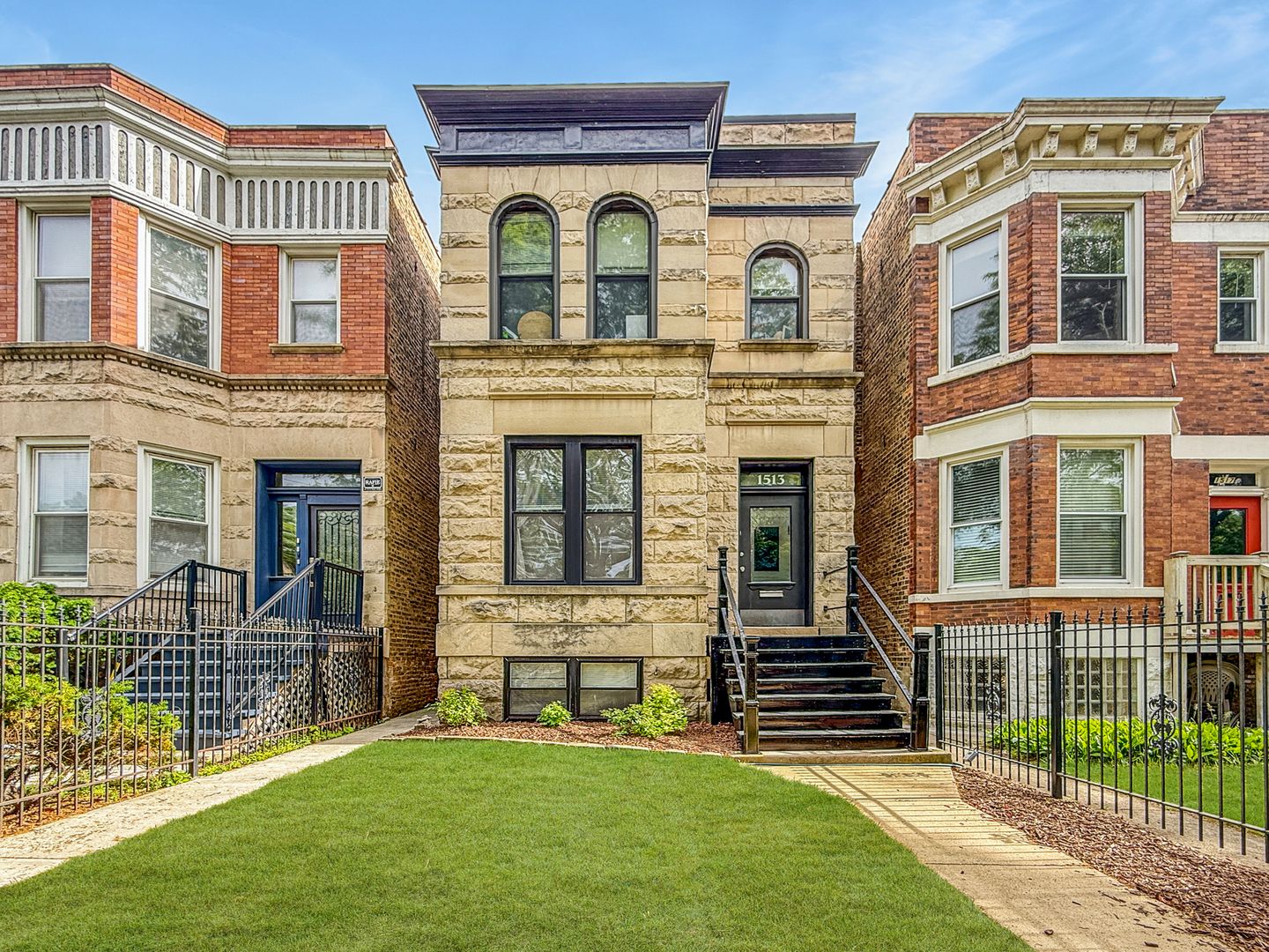 1513 W ADDISON Street — Chicago, IL 60613