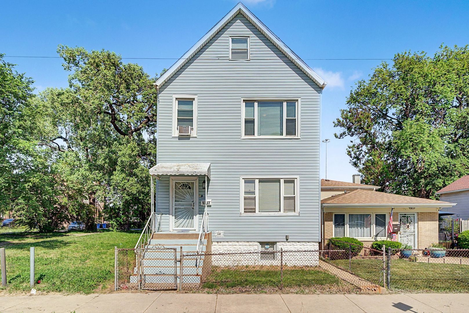 5237 S Princeton Avenue — Chicago, IL 60609