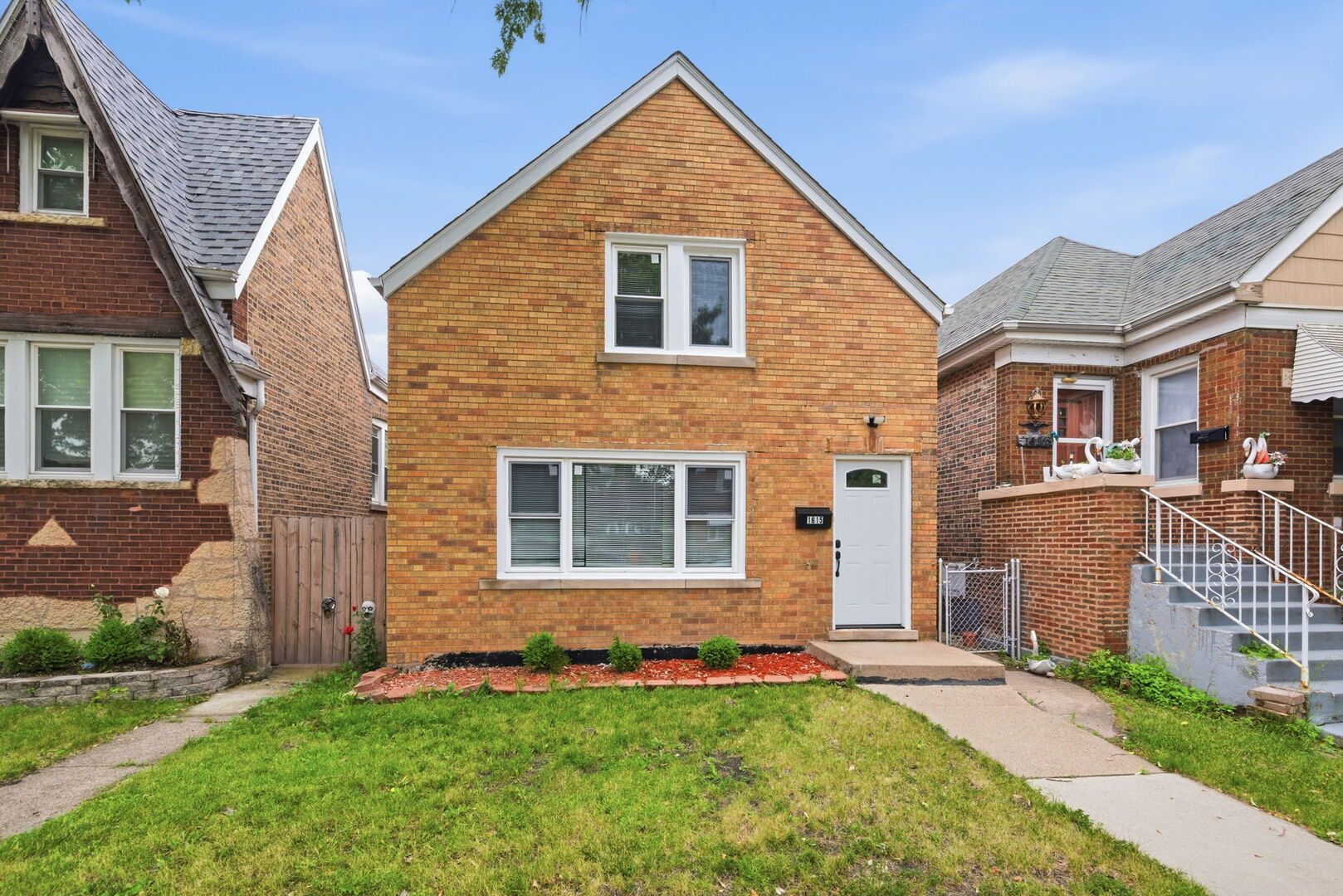 1615 S Central Avenue — Cicero, IL 60804