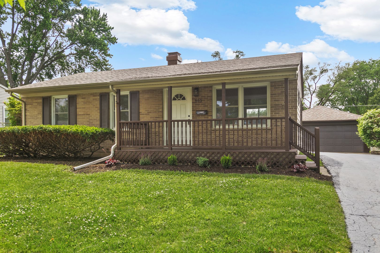 310 Rosewood Avenue — Buffalo Grove, IL 60089