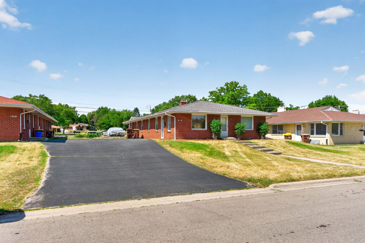2611 Canterbury Lane — Rockford, IL 61101