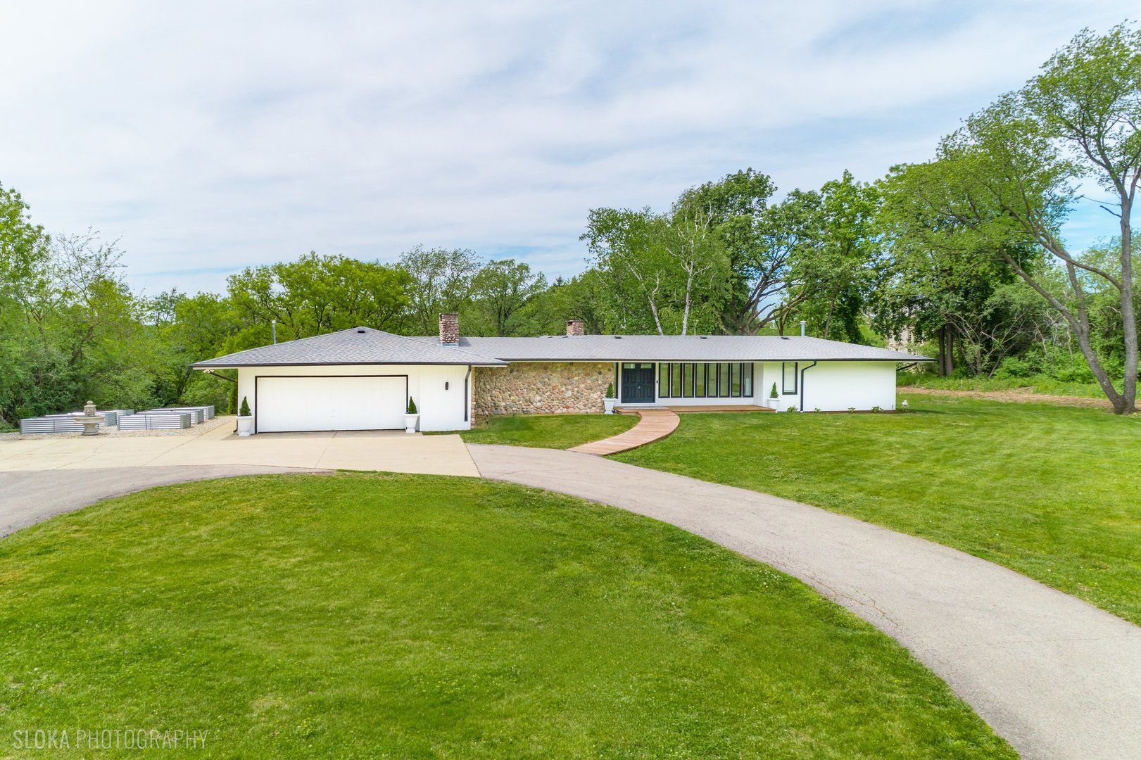 312 Ridge Road — Barrington Hills, IL 60010