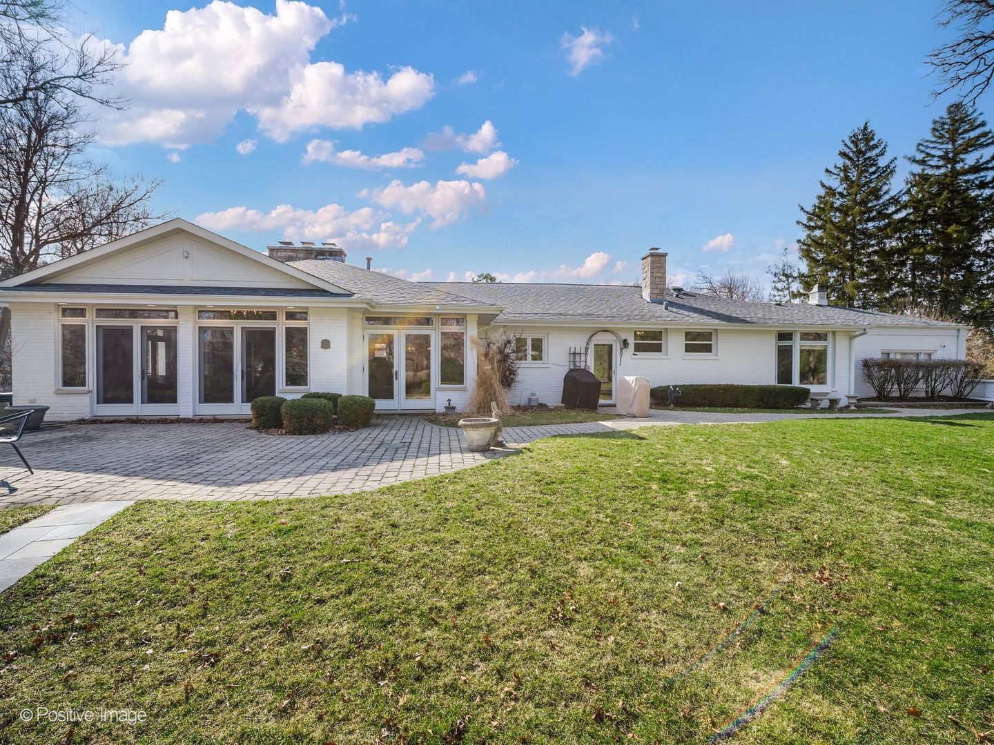 215 N Il Route 59 — Barrington, IL 60010