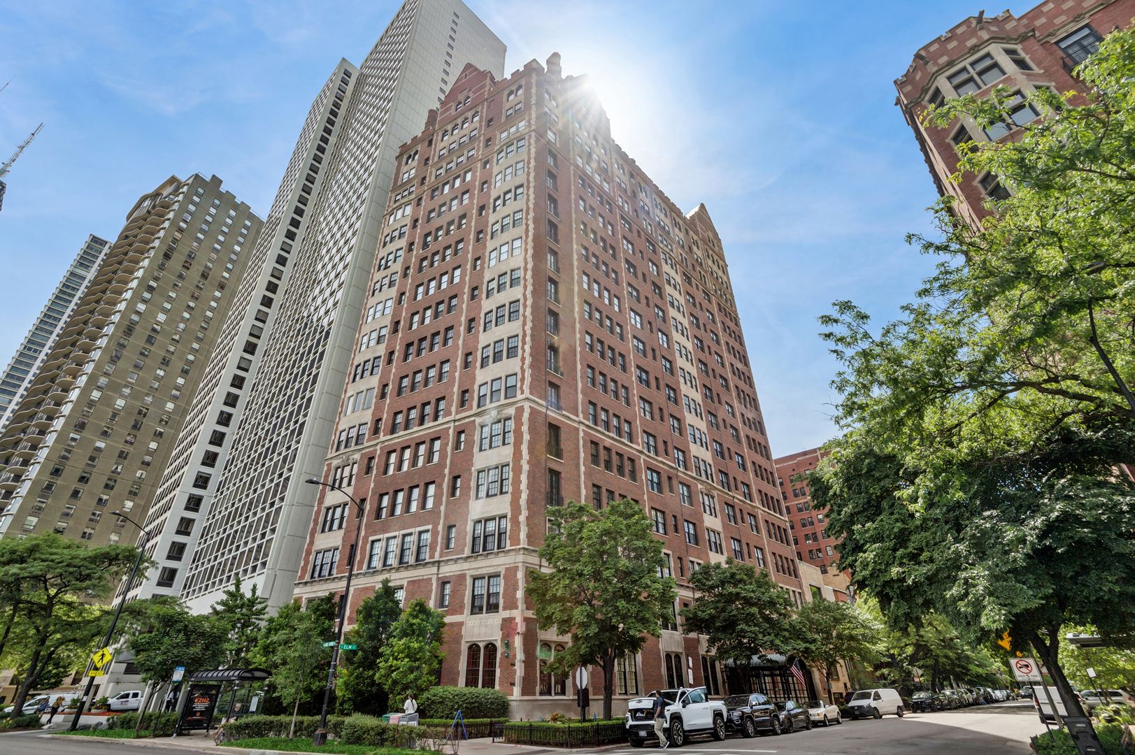 1120 N Lake Shore Drive #1B — Chicago, IL 60611