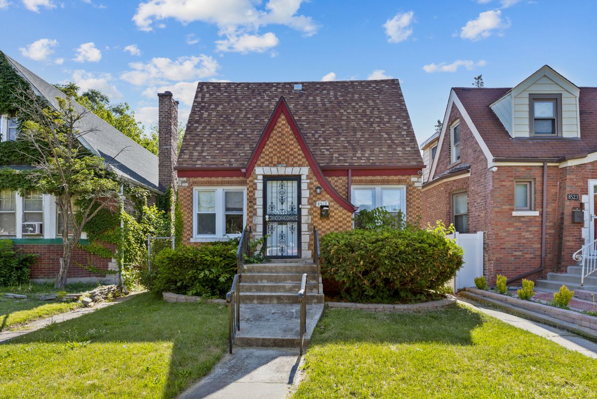 8519 S King Drive — Chicago, IL 60619
