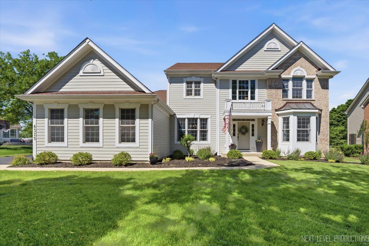 8325 Watson Circle — Lakewood, IL 60014