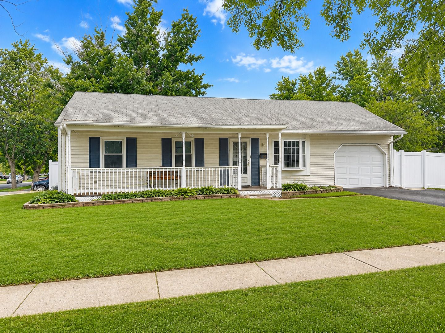 22704 THEODORE Avenue — Sauk Village, IL 60411