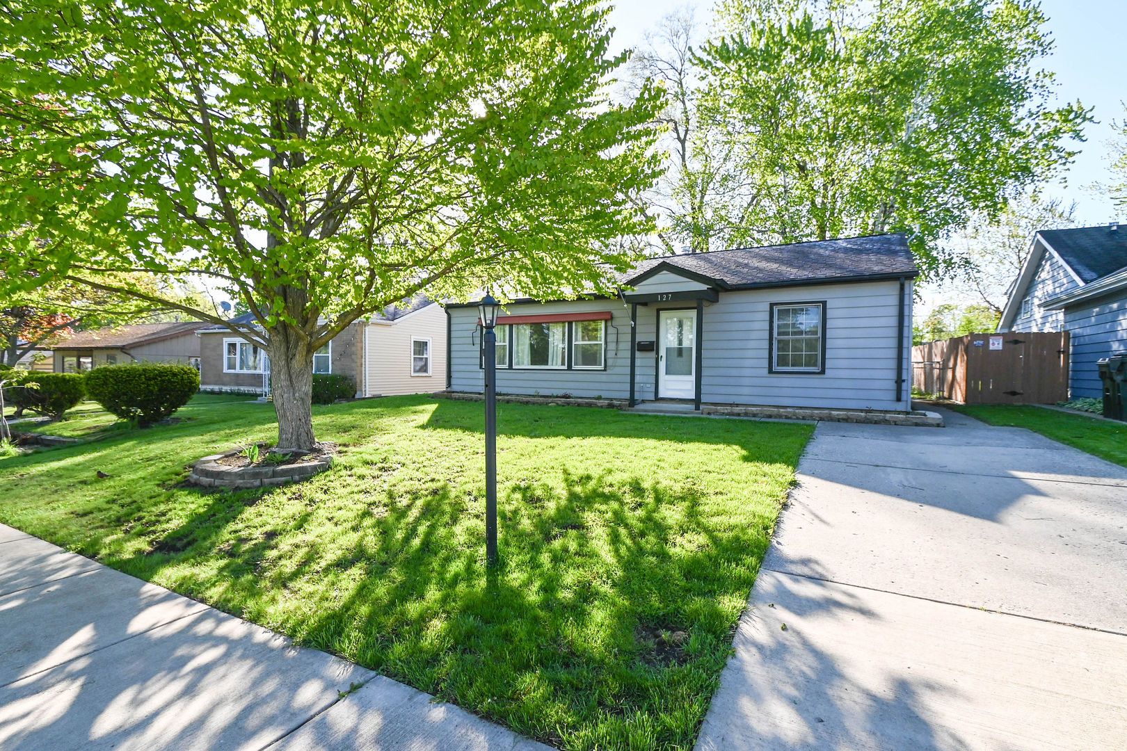 127 S Hawthorne Boulevard — Mundelein, IL 60060