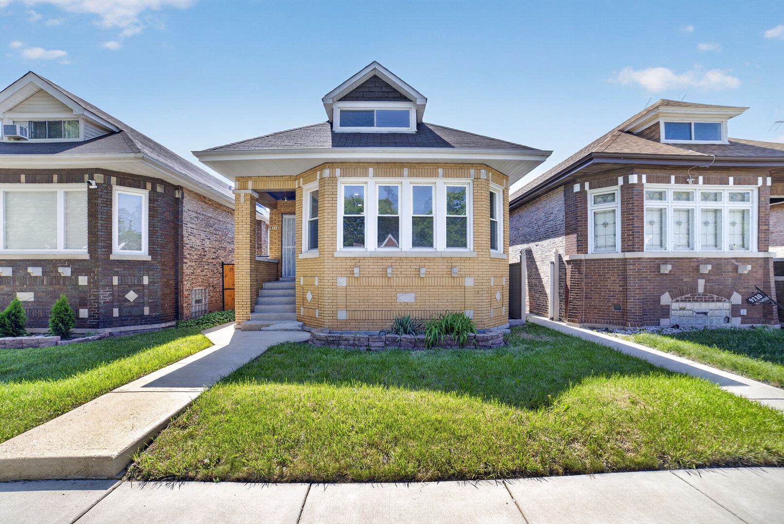 9112 S Aberdeen Street — Chicago, IL 60620