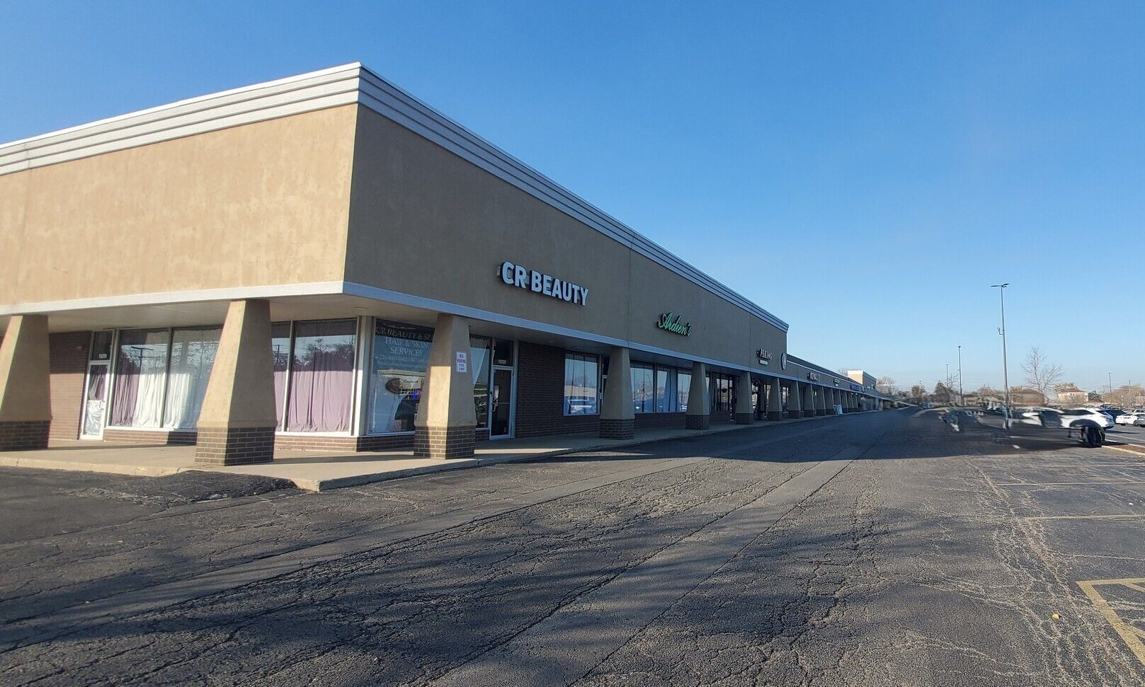 10221 W Grand Avenue — Franklin Park, IL 60131