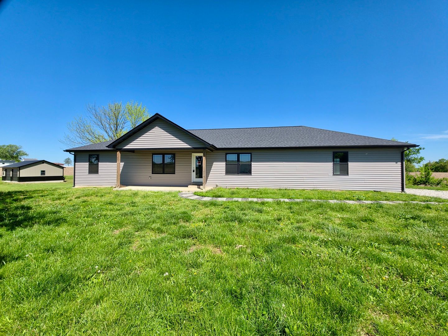 4375 JJ Boulevard — Waterloo, IL 62298