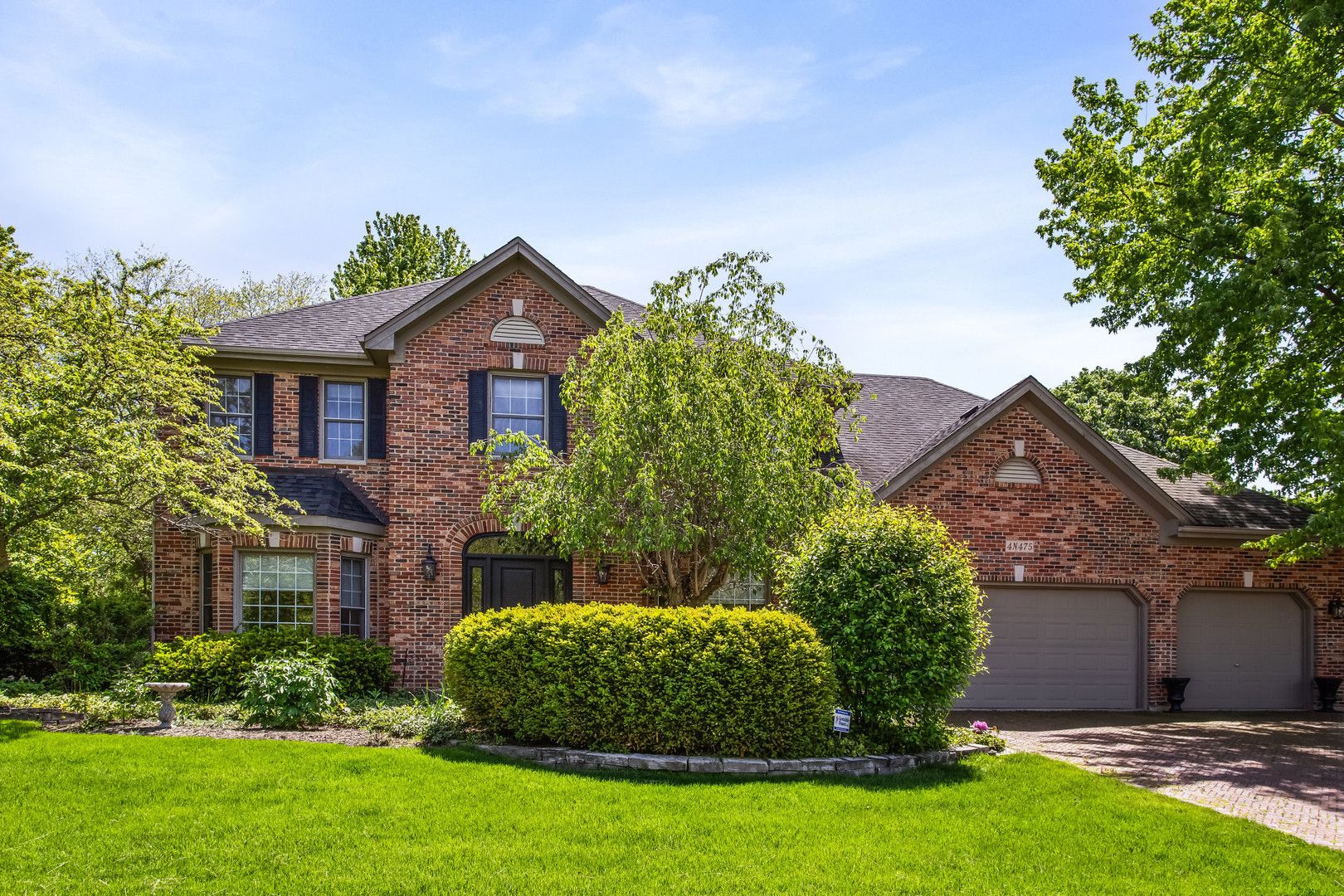 4N475 S Robert Frost Circle — St. Charles, IL 60175