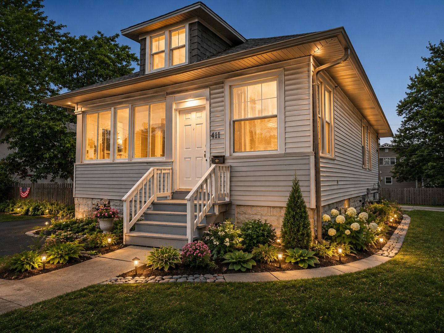411 N Arlington Heights Road — Arlington Heights, IL 60004