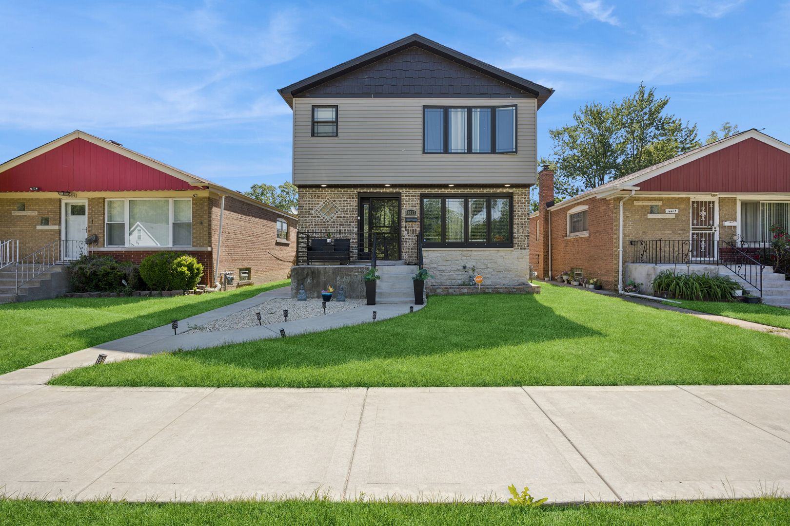 14617 Vine Avenue — Harvey, IL 60426