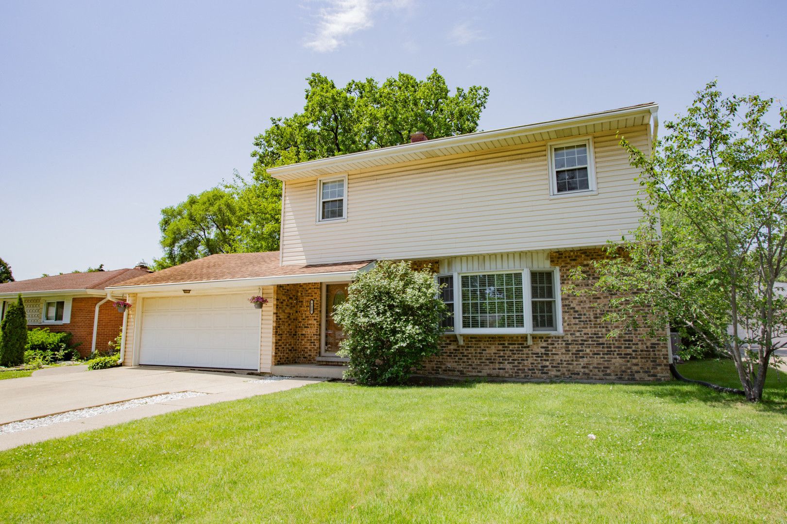722 N Mavis Lane — Addison, IL 60101
