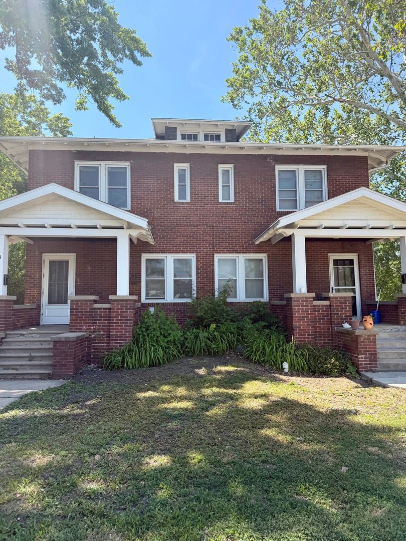 801-803 1st Avenue — Ottawa, IL 61350