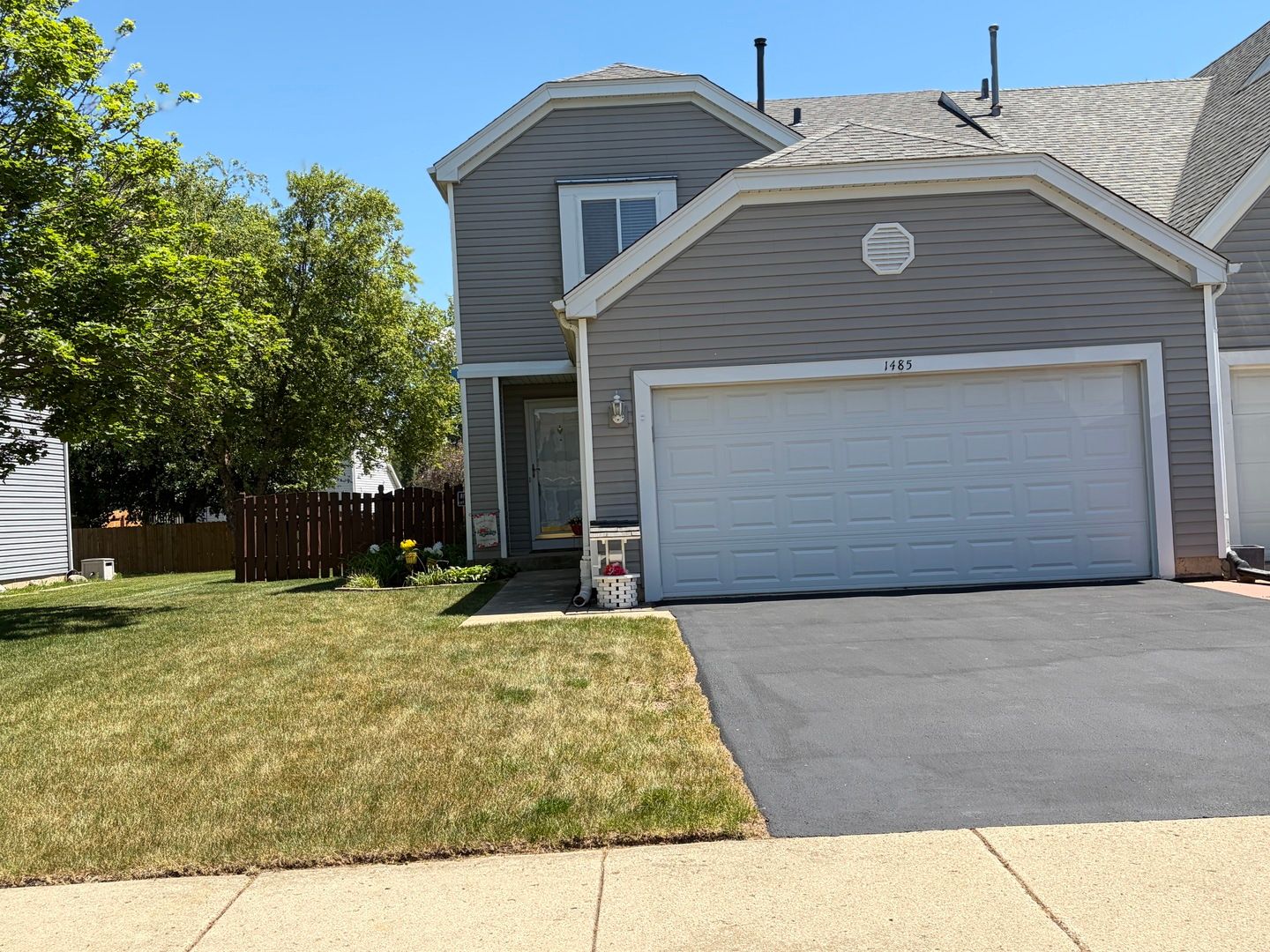 1485 Exeter Lane — South Elgin, IL 60177