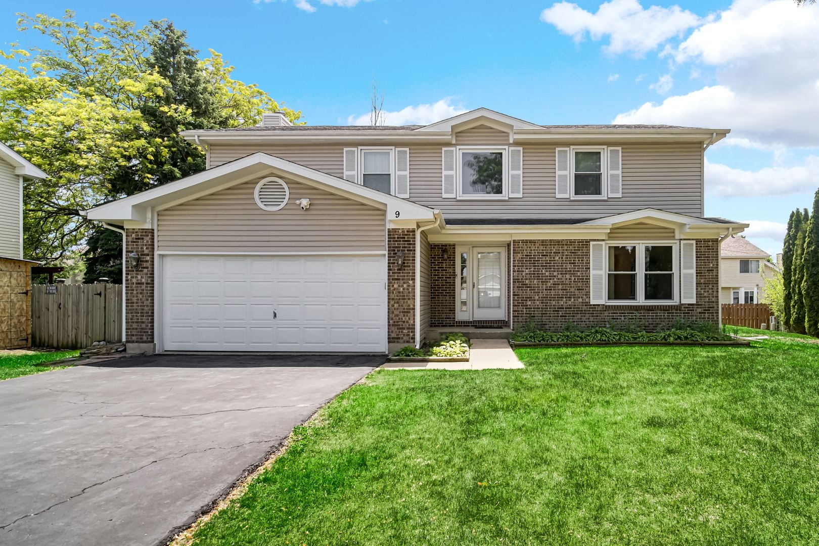 9 Redwood Court — Streamwood, IL 60107