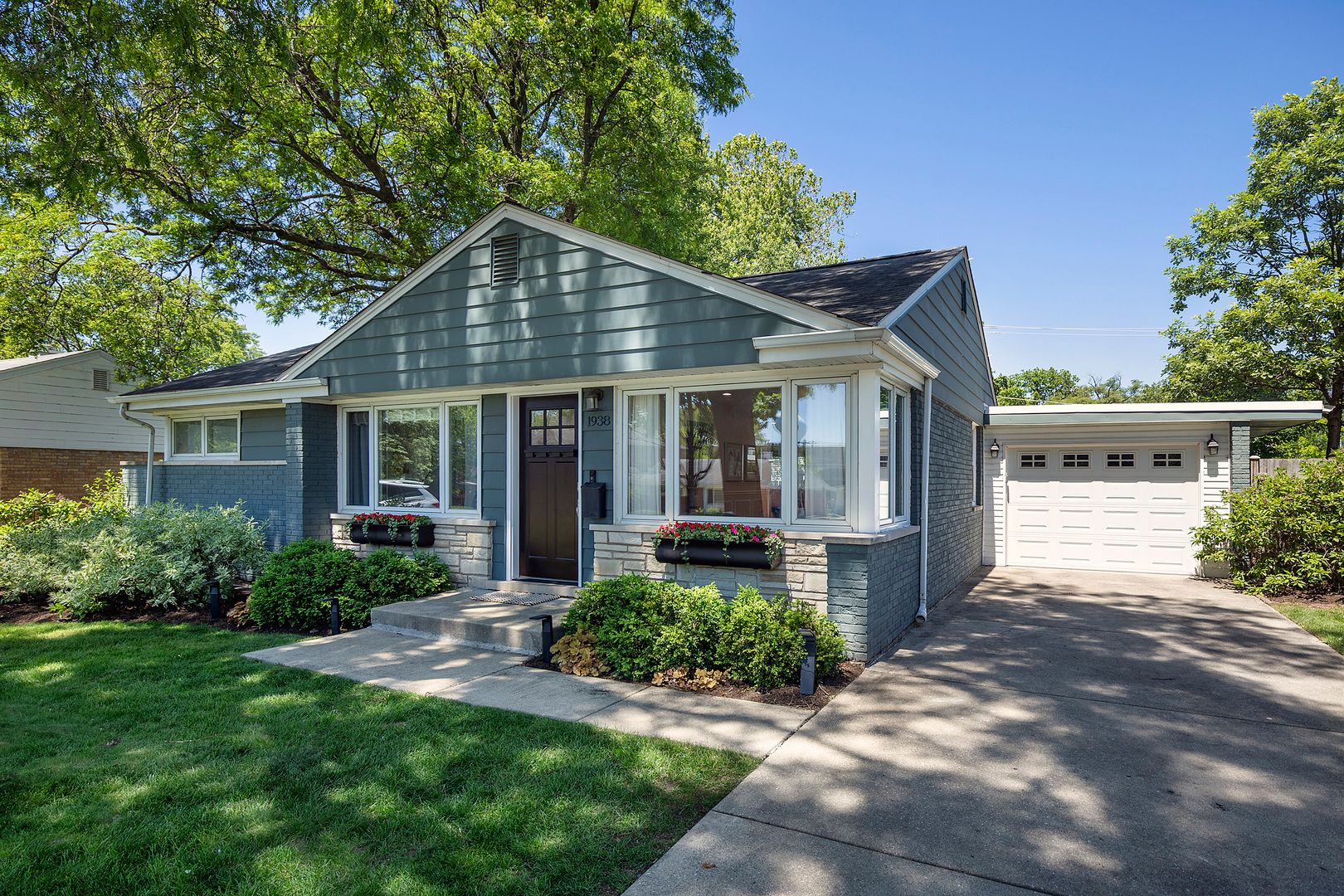 1938 Lincoln Avenue — Northbrook, IL 60062