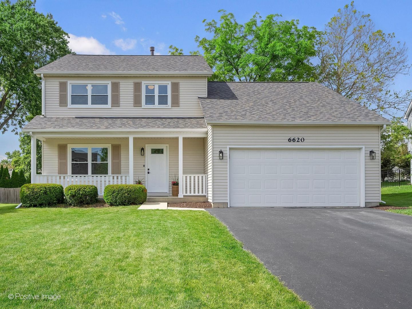 6620 Oak Tree Trail — Woodridge, IL 60517