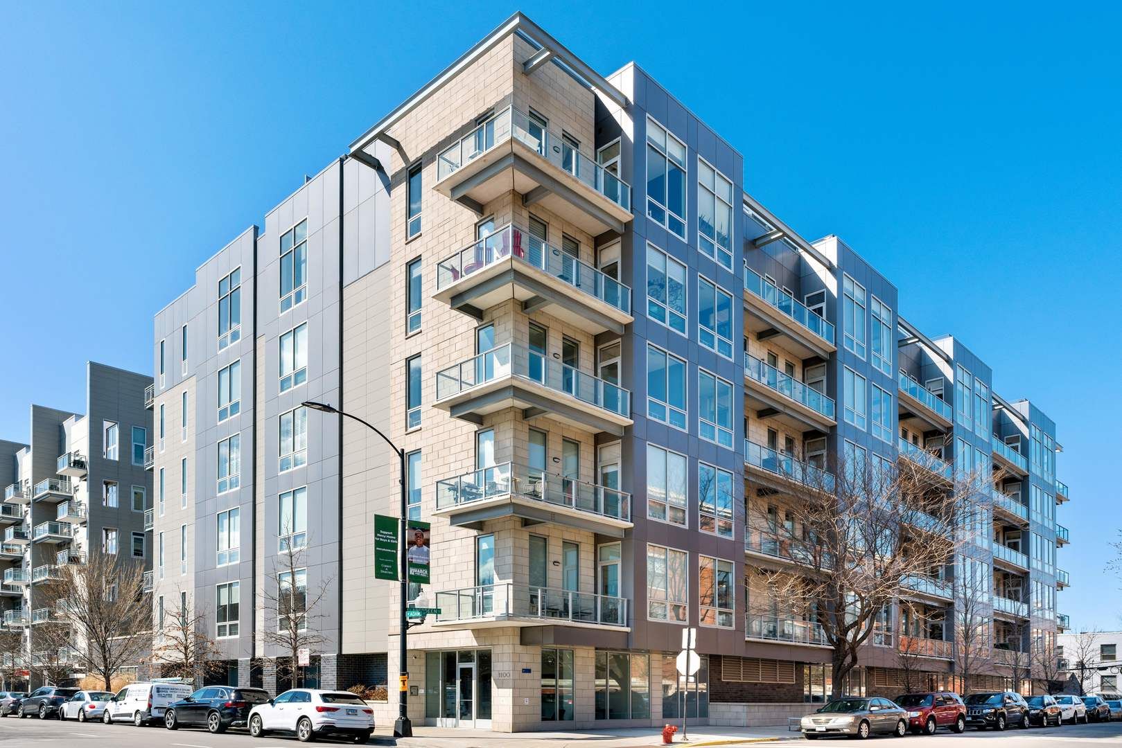128 S Aberdeen Street #6N — Chicago, IL 60607