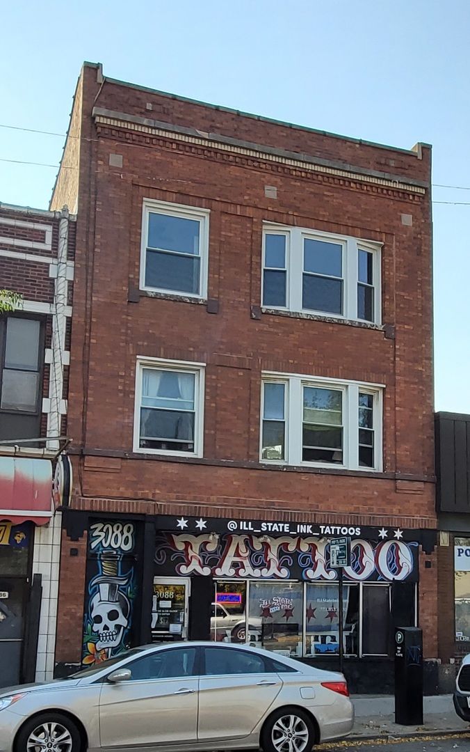 3088 N MILWAUKEE Avenue — Chicago, IL 60618