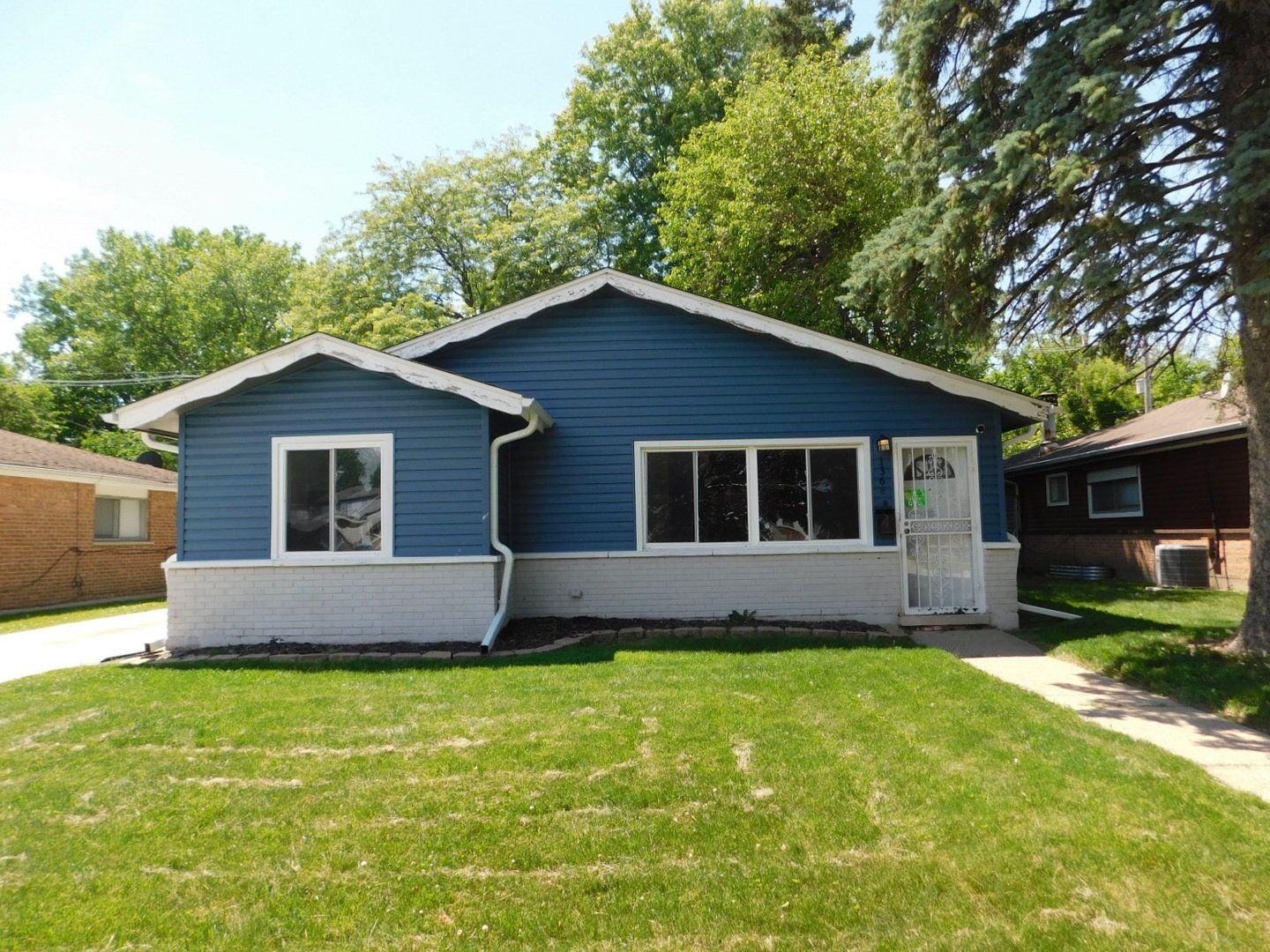 1368 Balmoral Avenue — Calumet City, IL 60409