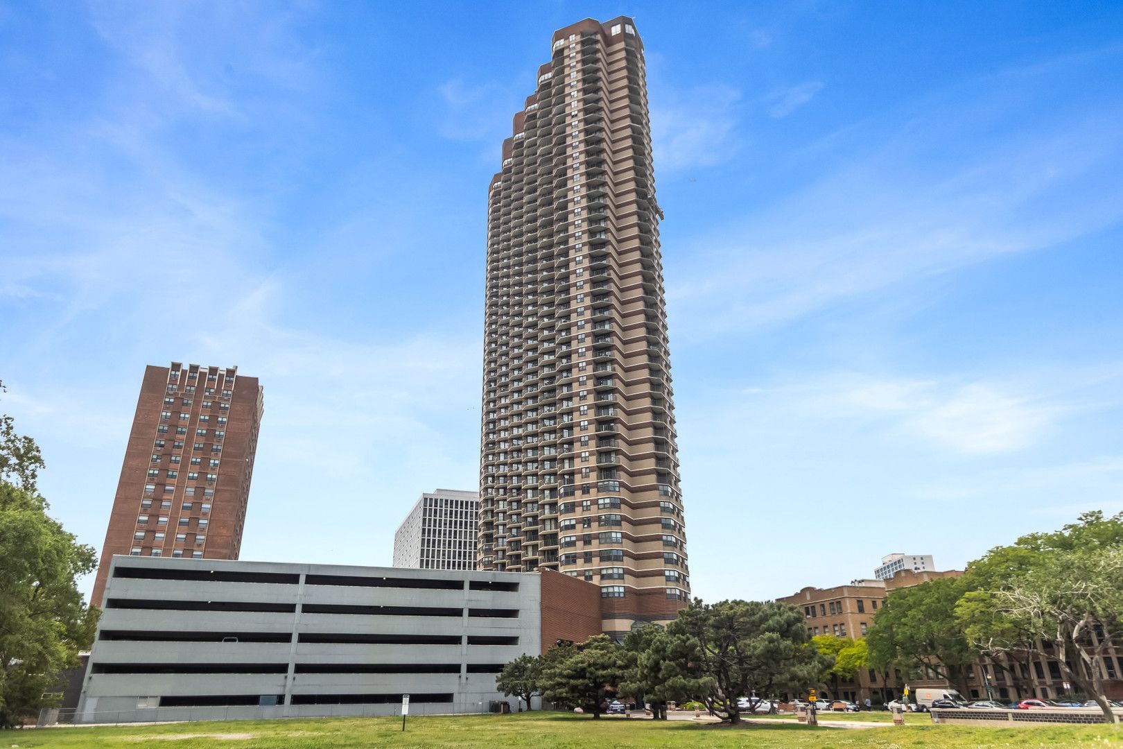 3660 N Lake Shore Drive #507 — Chicago, IL 60613