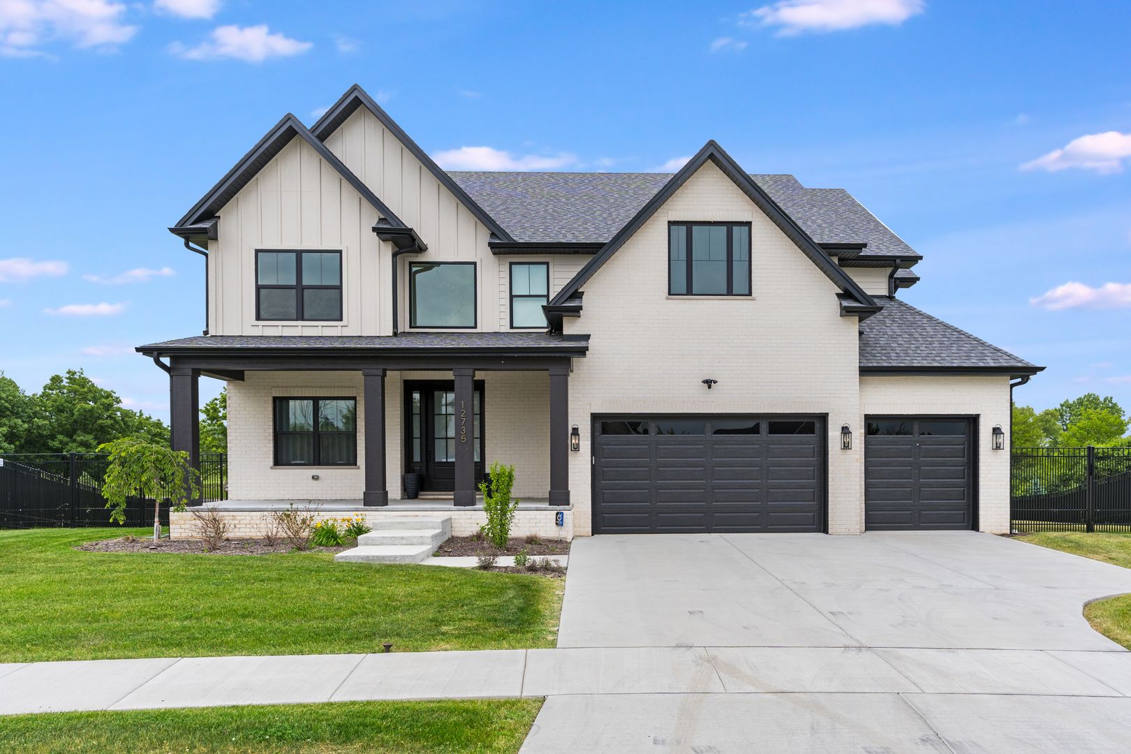 12735 Caruso Court — Lemont, IL 60439