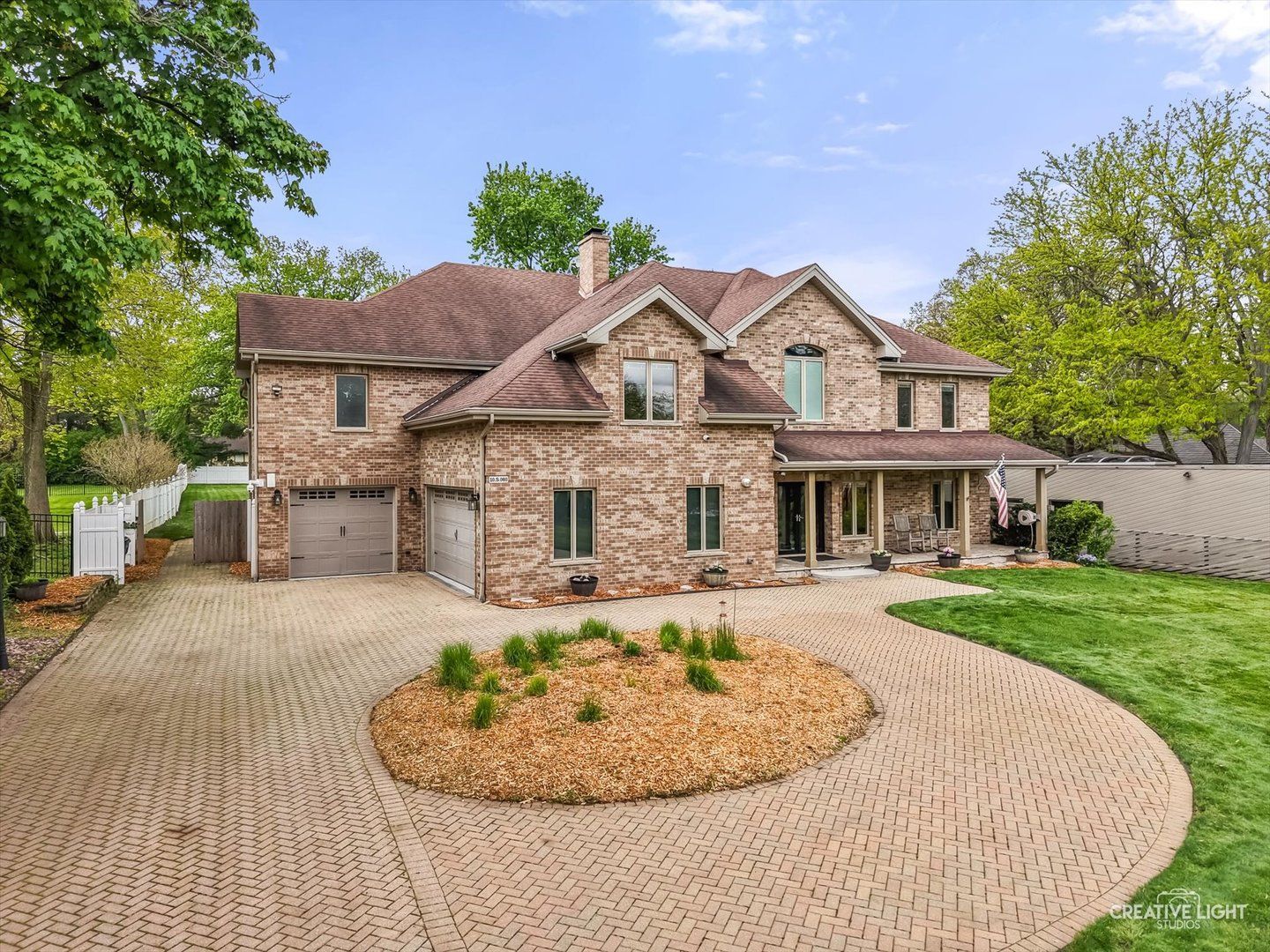 10S060 Clarendon Hills Road — Willowbrook, IL 60527