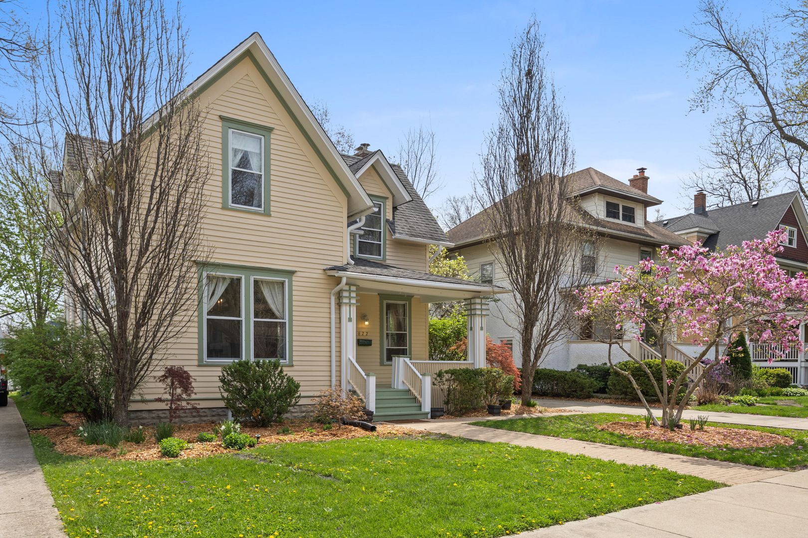 622 N Ridgeland Avenue — Oak Park, IL 60302