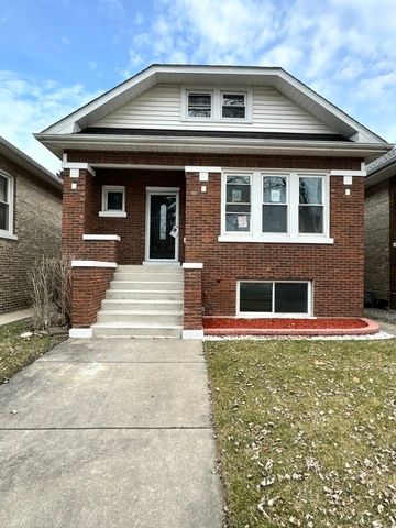 2233 Clinton Avenue — Berwyn, IL 60402
