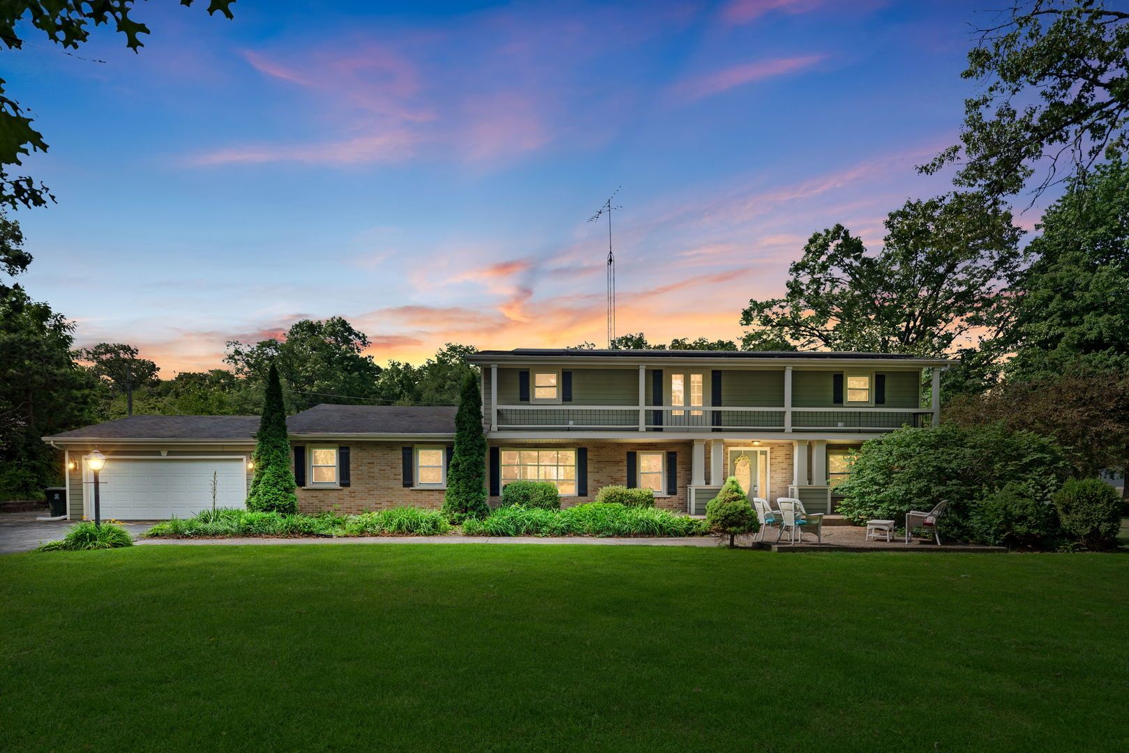 5074 Oakridge Drive — St. Anne, IL 60964