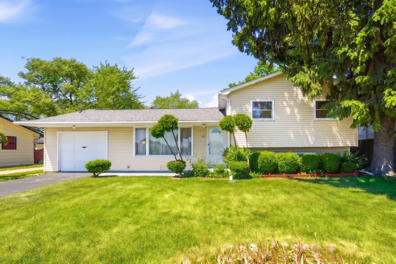380 Barron Boulevard — Grayslake, IL 60030