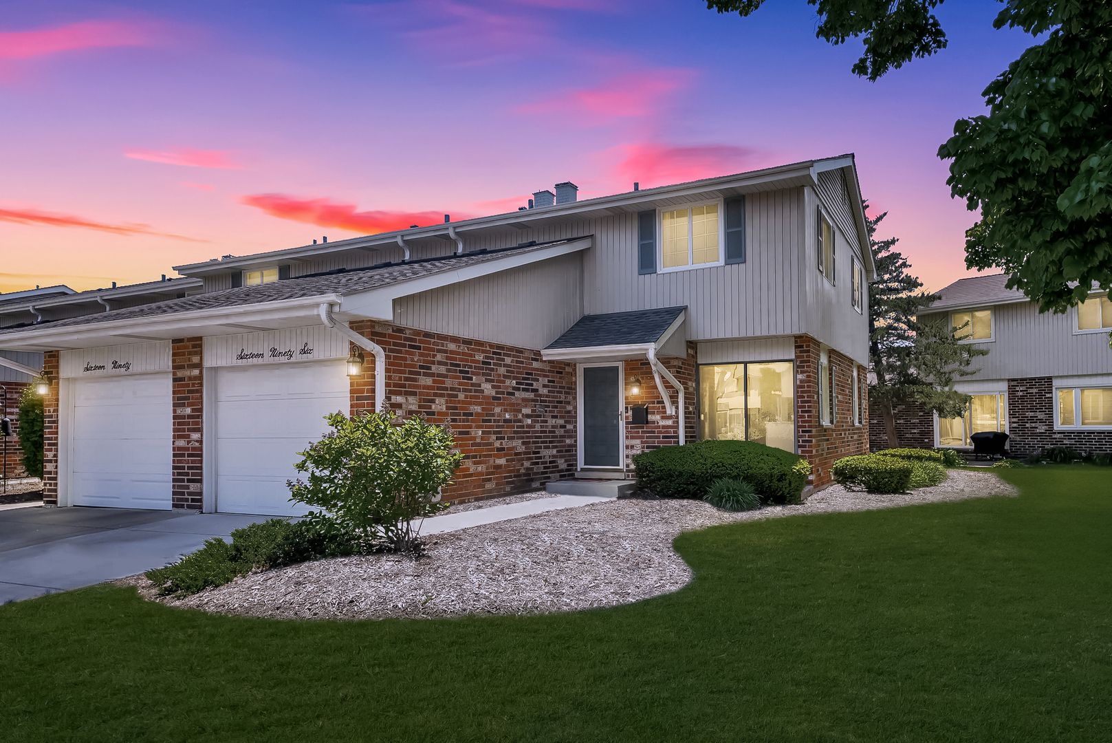 1696 Darwin Court — Wheaton, IL 60189