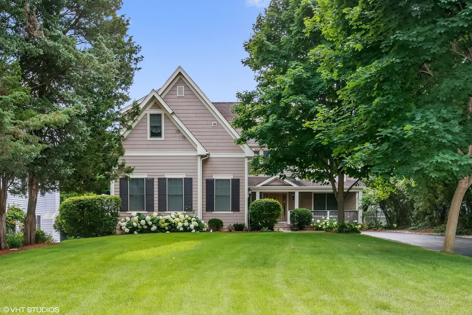 141 Walnut Street — Libertyville, IL 60048