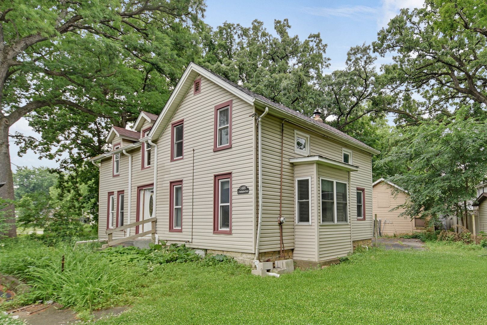 1408 E Washington Street — Joliet, IL 60433