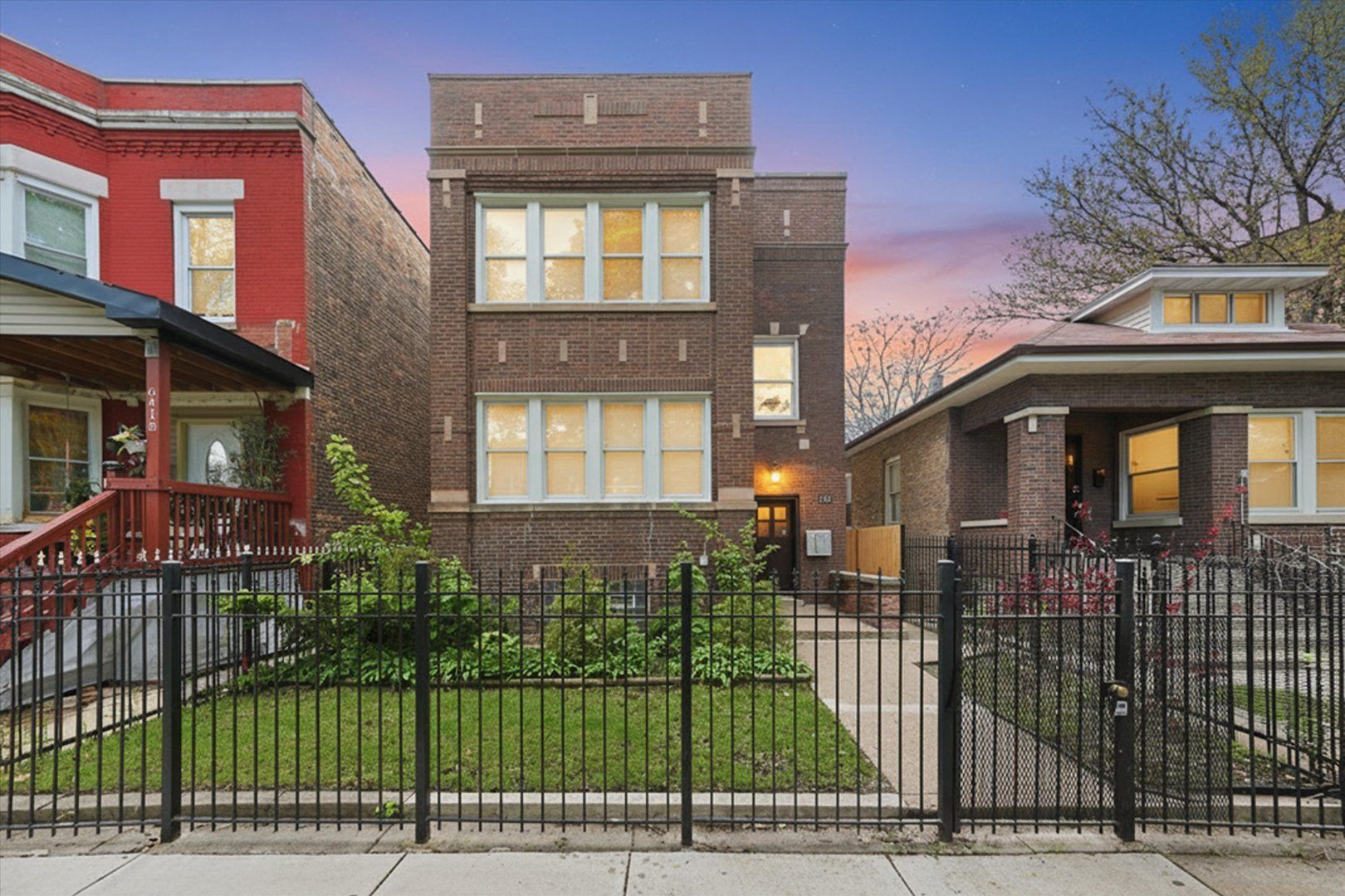 6416 S Campbell Avenue — Chicago, IL 60629
