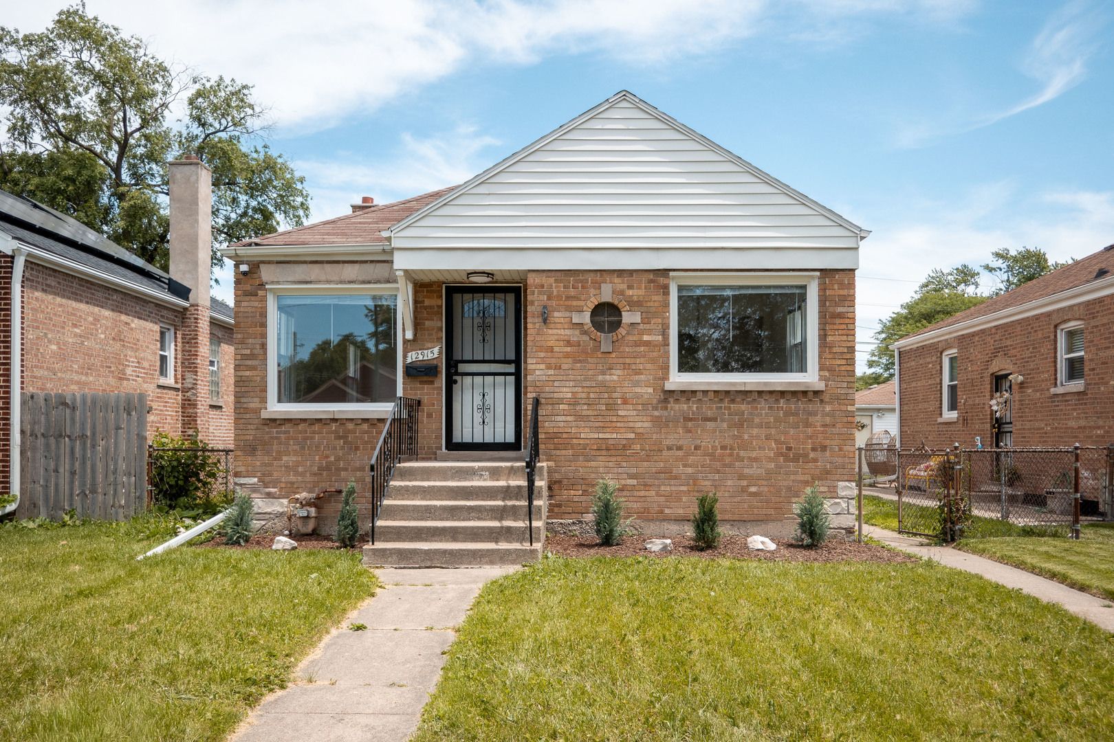 12915 S parnell Avenue — Chicago, IL 60628
