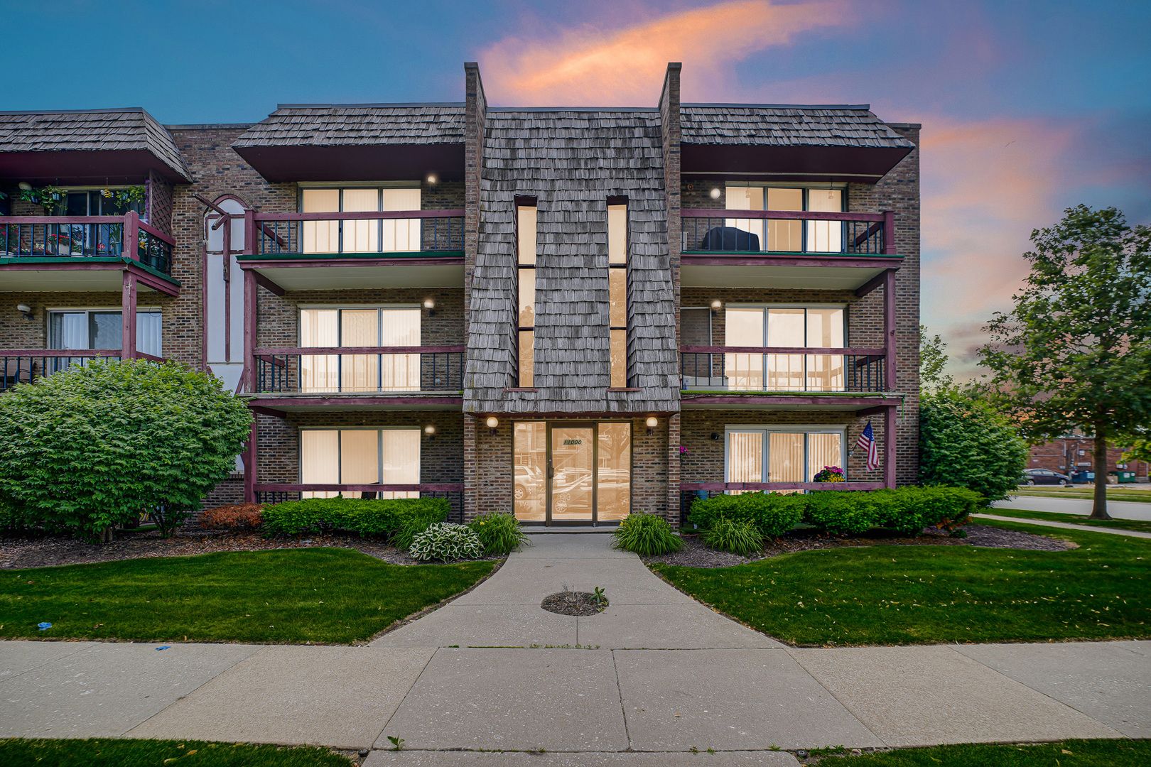 11000 S Keating Avenue #3C — Oak Lawn, IL 60453