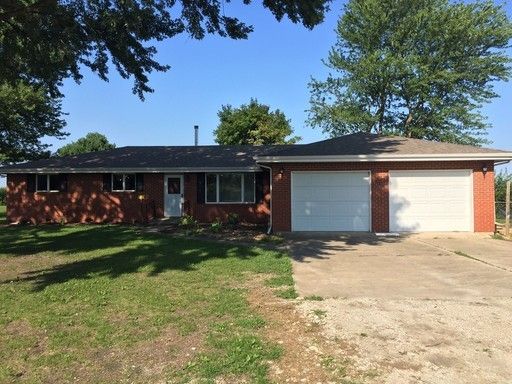 136 N St. Louis Street — Elwood, IL 60421