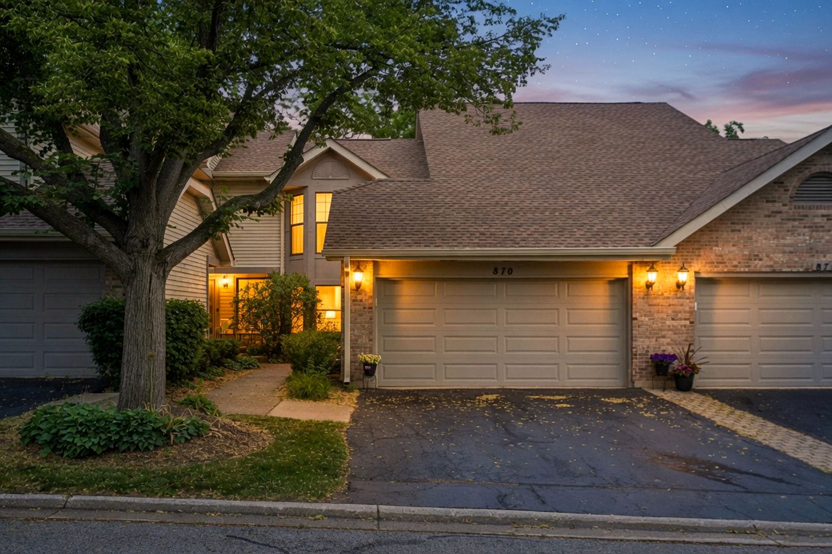 870 N Auburn Woods Drive — Palatine, IL 60067