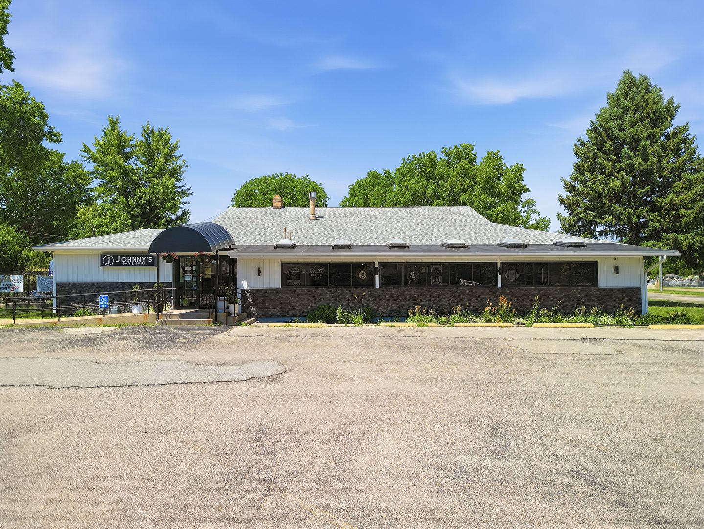 707 Freeport Road — Sterling, IL 61081